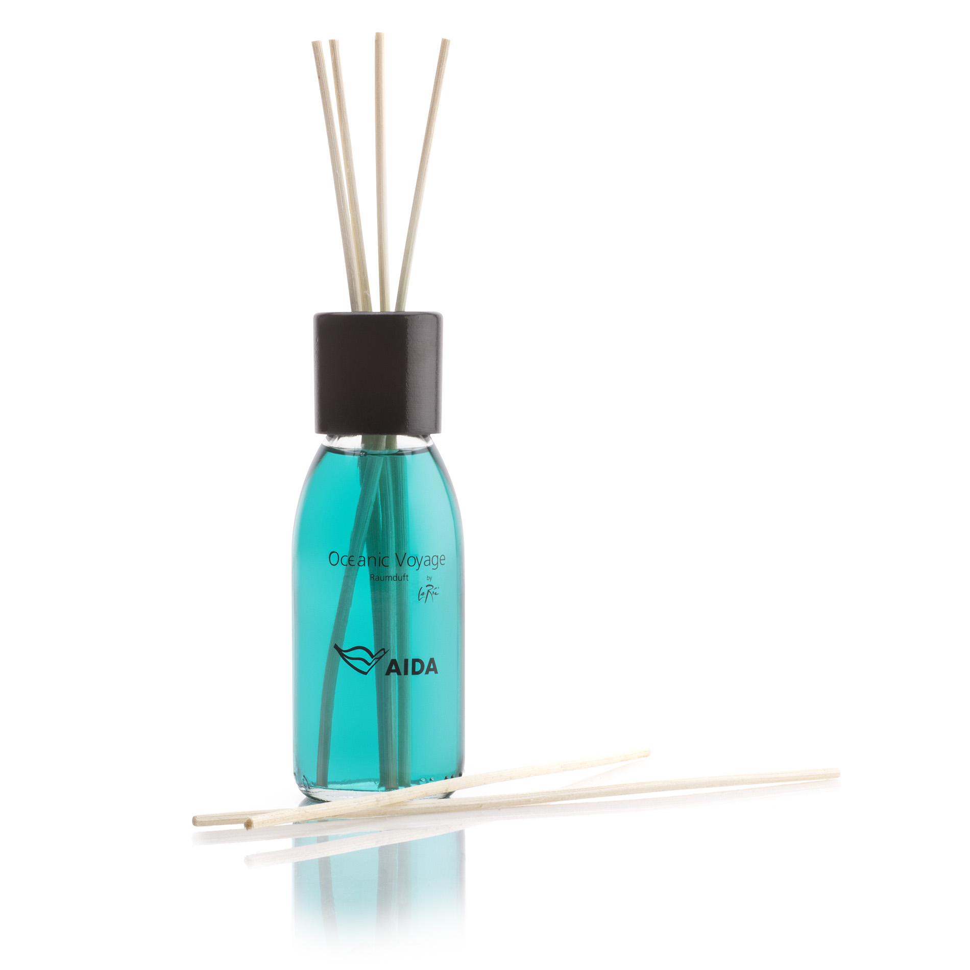 Raumduft 'Oceanic Voyage' in transparentem Glasflakon mit silbernem Zerstäuber, 100 ml – AIDA Spa Produkt
